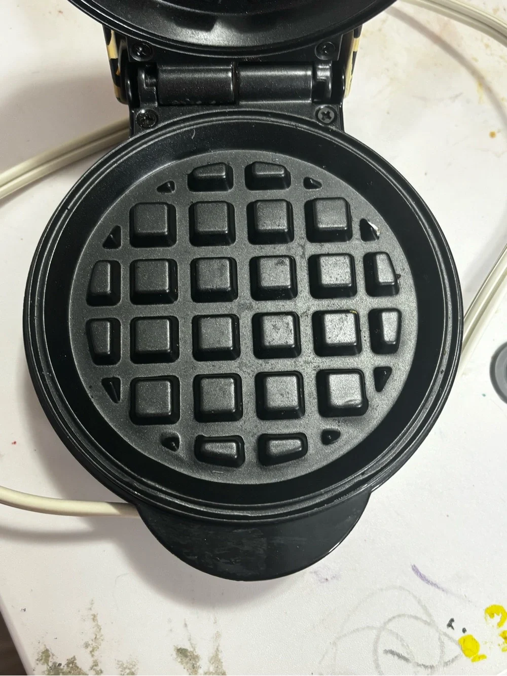 Nostalgia Leopard Print MyMini Waffle Maker